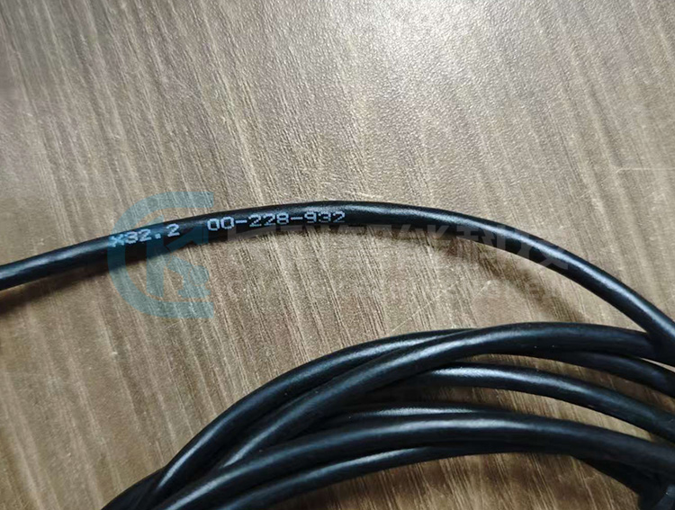 庫(kù)卡零點(diǎn)校正儀EMD X32.2轉(zhuǎn)接線纜00-228-932 庫(kù)卡零點(diǎn)校正儀EMD X32.2轉(zhuǎn)接線纜00-228-932